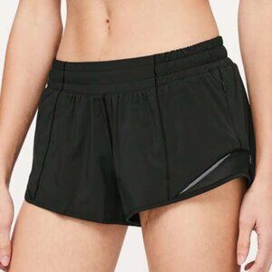 Lulu lemon size 8 hotty hot shorts